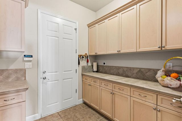 10788 N Golden Eagle Drive, Fresno, CA 93730