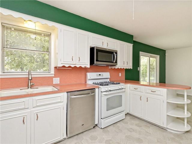 8511 Burrell DR, Austin, TX 78757