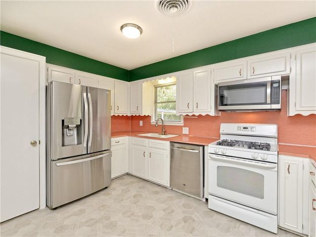 8511 Burrell DR, Austin, TX 78757