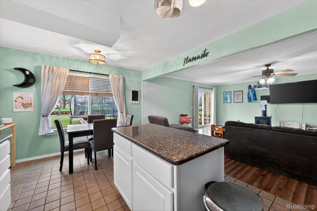 433 Walnut Drive, East China Township, MI 48054