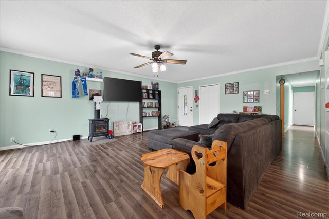 433 Walnut Drive, East China Township, MI 48054