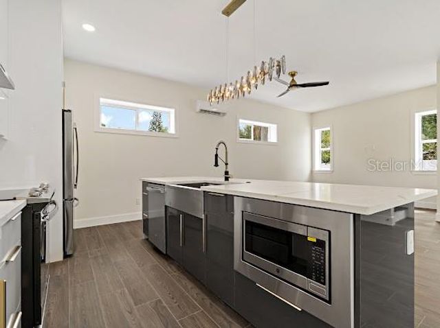 1348 SAN CHRISTOPHER DRIVE 4, Dunedin, FL 34698
