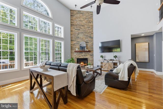 8825 FIRST BRANCH LN, Chesterfield, VA 23838