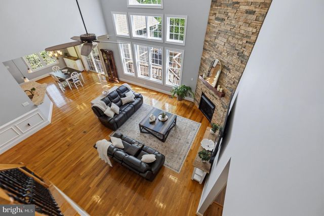 8825 FIRST BRANCH LN, Chesterfield, VA 23838