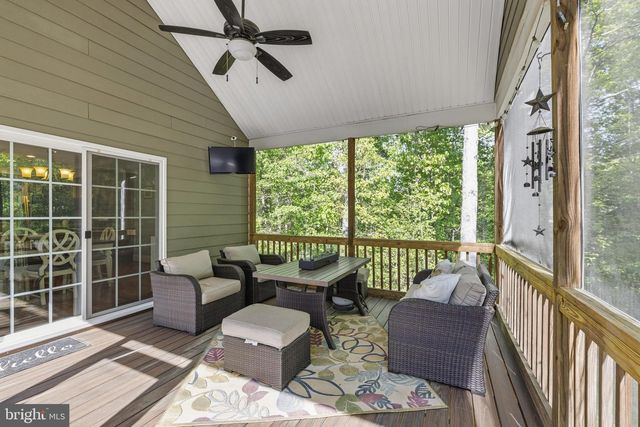 8825 FIRST BRANCH LN, Chesterfield, VA 23838