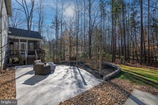 8825 FIRST BRANCH LN, Chesterfield, VA 23838