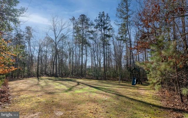 8825 FIRST BRANCH LN, Chesterfield, VA 23838