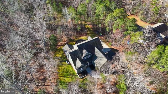 8825 FIRST BRANCH LN, Chesterfield, VA 23838