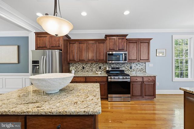 8825 FIRST BRANCH LN, Chesterfield, VA 23838