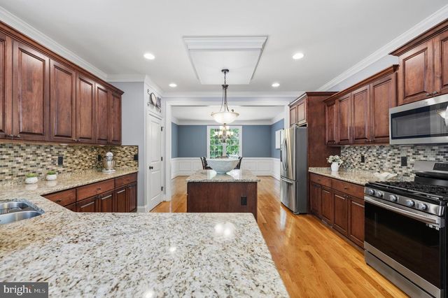 8825 FIRST BRANCH LN, Chesterfield, VA 23838