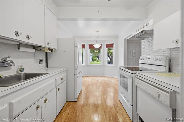 17136 Harman Street, Melvindale, MI 48122