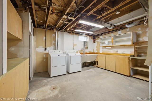 17136 Harman Street, Melvindale, MI 48122