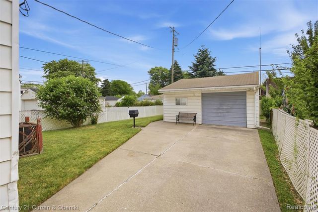 17136 Harman Street, Melvindale, MI 48122