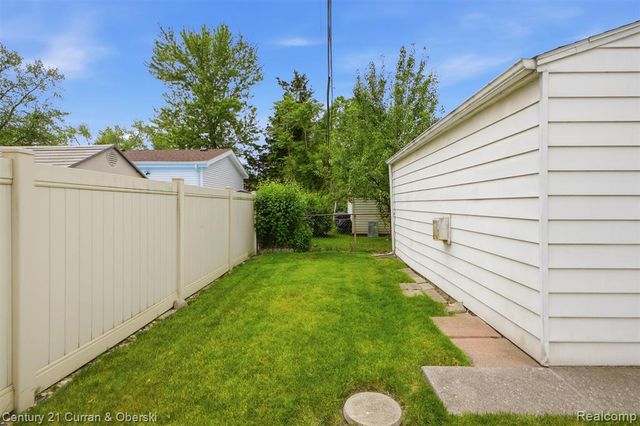 17136 Harman Street, Melvindale, MI 48122