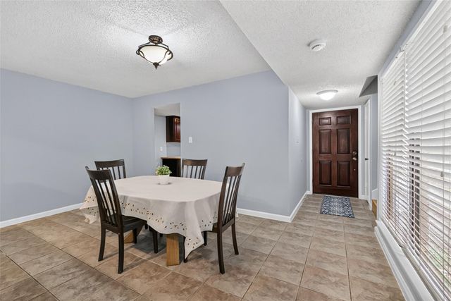 880 Tully Road 44, Houston, TX 77079
