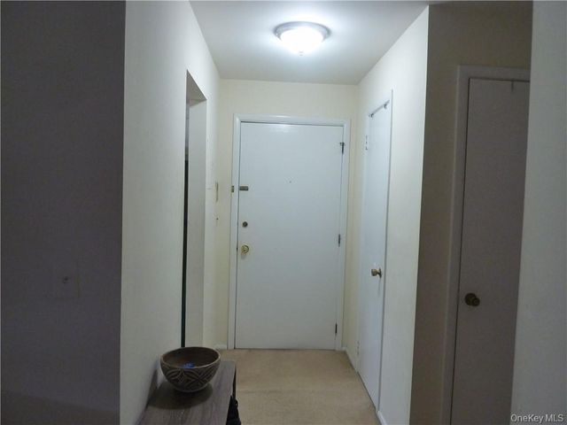 43 Doxbury Lane 43, Suffern, NY 10901