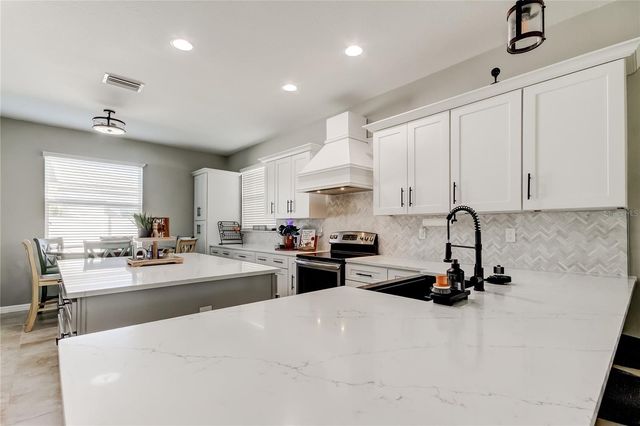 5647 FISHER GLEN LOOP, Wesley Chapel, FL 33545