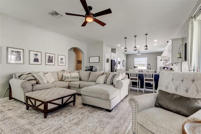 5647 FISHER GLEN LOOP, Wesley Chapel, FL 33545