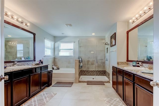 5647 FISHER GLEN LOOP, Wesley Chapel, FL 33545