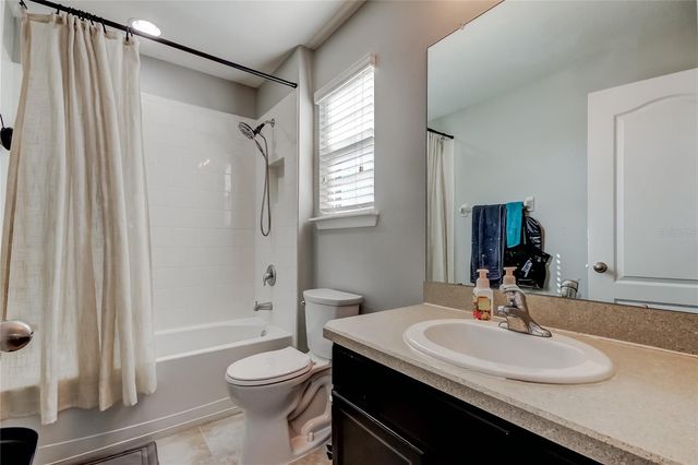 5647 FISHER GLEN LOOP, Wesley Chapel, FL 33545