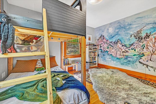 2673 Parkview DR, Vinton, VA 24179