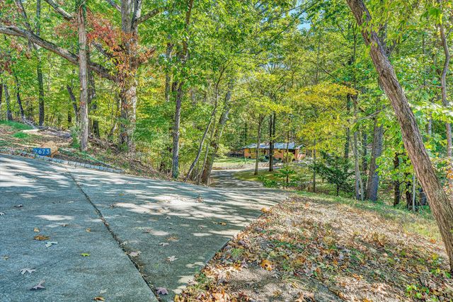 2673 Parkview DR, Vinton, VA 24179