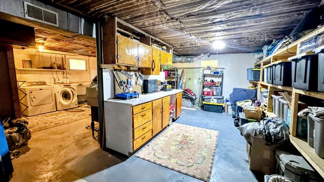 2673 Parkview DR, Vinton, VA 24179