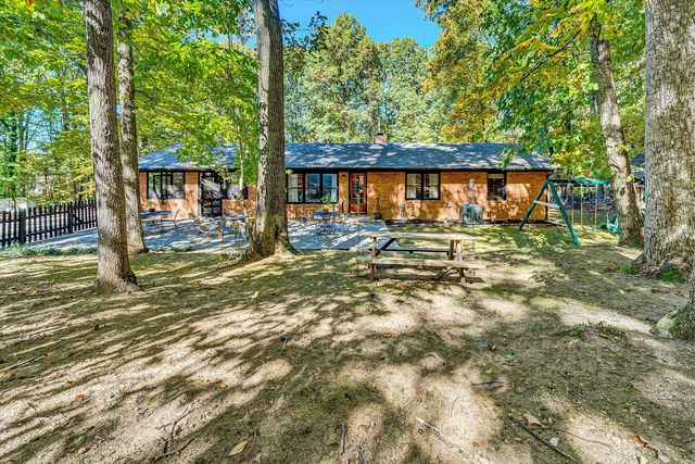 2673 Parkview DR, Vinton, VA 24179