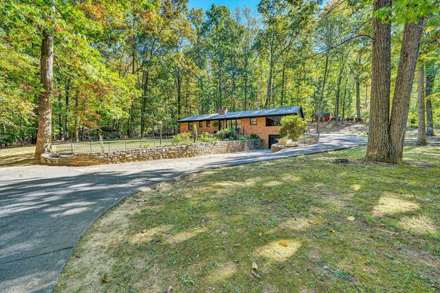 2673 Parkview DR, Vinton, VA 24179