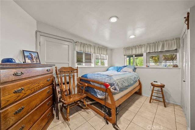 10111 Elkwood, Sun Valley, CA 91352