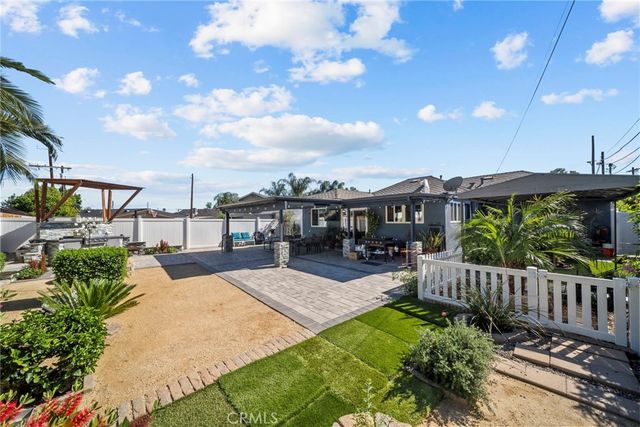 10111 Elkwood, Sun Valley, CA 91352
