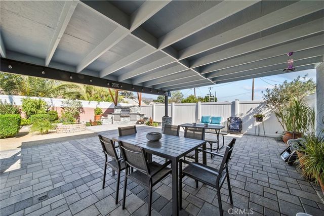 10111 Elkwood, Sun Valley, CA 91352