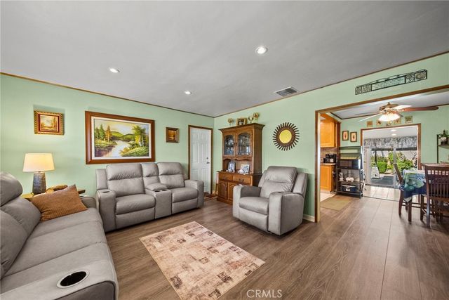 10111 Elkwood, Sun Valley, CA 91352