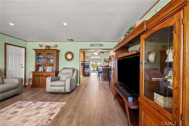 10111 Elkwood, Sun Valley, CA 91352