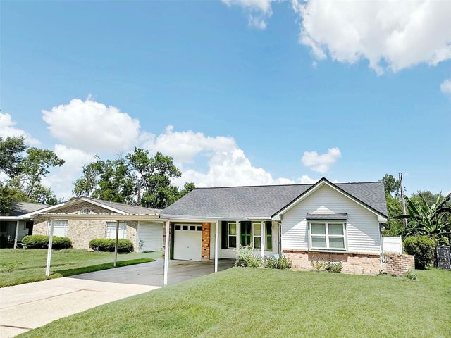 7050 Cole Creek Drive, Houston, TX 77092