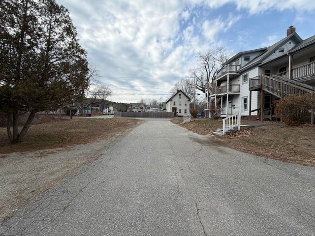 28 East Street, Claremont, NH 03743