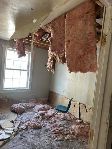 28 East Street, Claremont, NH 03743