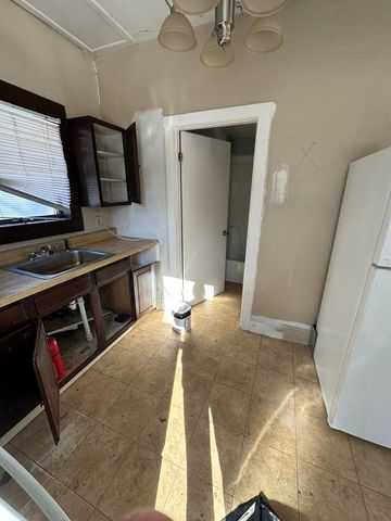 28 East Street, Claremont, NH 03743