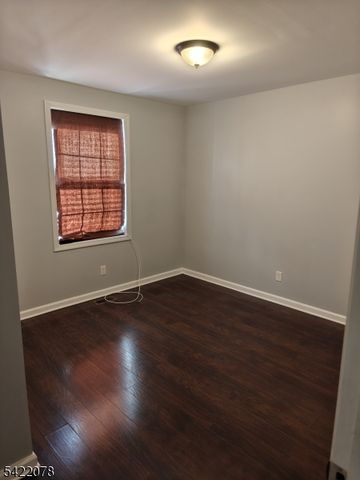 93 Howard St, Irvington Twp., NJ 07111