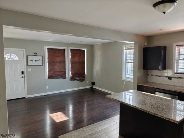 93 Howard St, Irvington Twp., NJ 07111