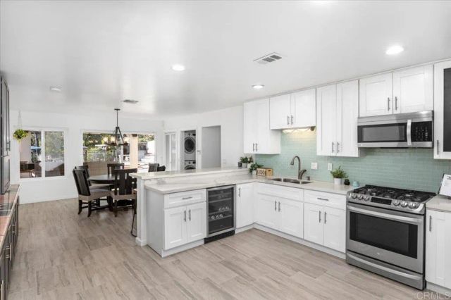 1971 Bernardo Avenue, Escondido, CA 92025