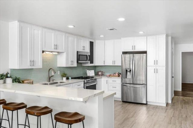 1971 Bernardo Avenue, Escondido, CA 92025