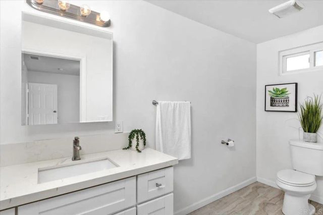 1971 Bernardo Avenue, Escondido, CA 92025