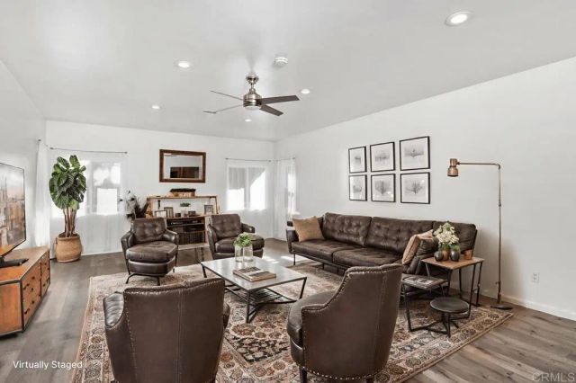 1971 Bernardo Avenue, Escondido, CA 92025