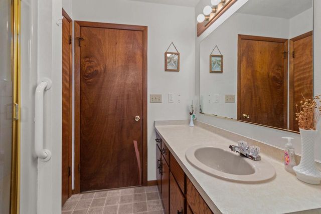 14496 COUNTY ROAD VV, Gillett, WI 54124