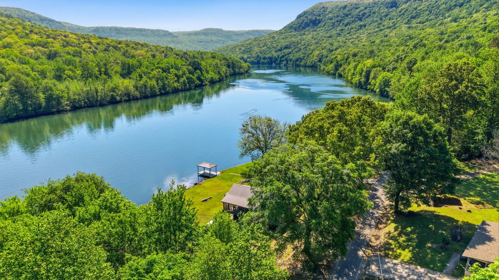 18860 River Canyon Road, Chattanooga, TN 37405