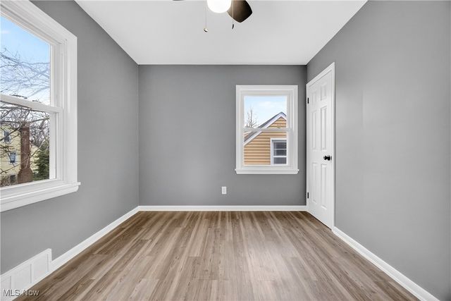 1090 Hillstone Road, Cleveland Heights, OH 44121