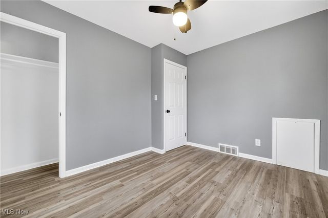 1090 Hillstone Road, Cleveland Heights, OH 44121