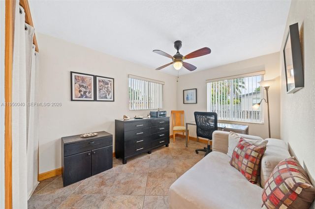 208 NE 4th St, Hallandale Beach, FL 33009