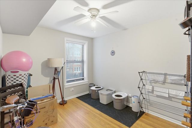 2032 W Birchwood Avenue, Chicago, IL 60645